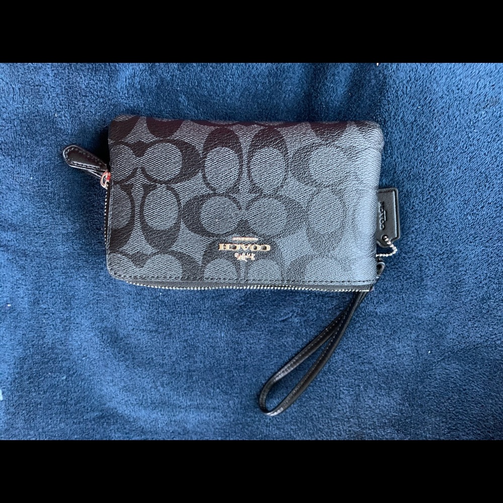 Wristlet